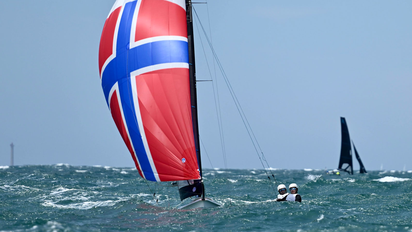 Helene og Marie i bølgedal